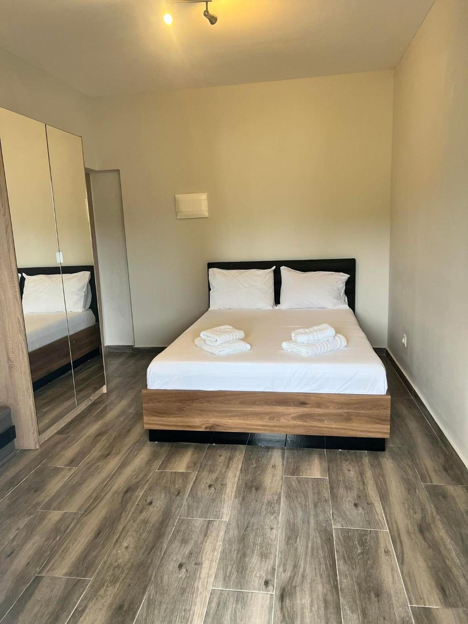 Medusa Rooms Kallithea  Екстер'єр фото